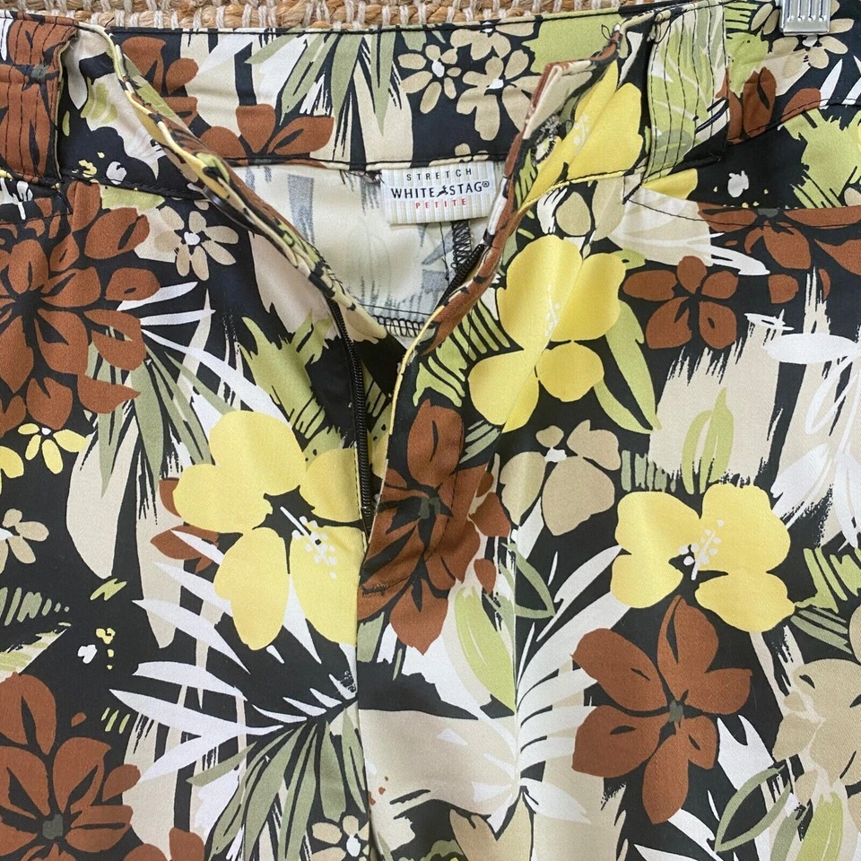 WHITE STAG Petite Women's Capri Pants Size 12P Multicolor Floral Print Stretch - Image 4 of 4