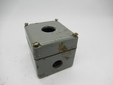Square D 9001-KY-1 Push Button Enclosure 4"x2-1/2"x2-1/4" SHELF WEAR USED