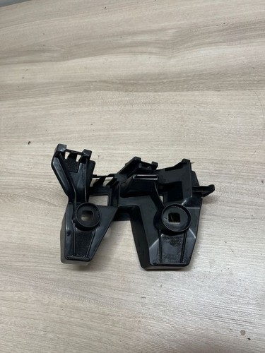 Volkswagen Passat B8 2016 Stoßstange hinten links Halterung 3G9807483 ROD8801