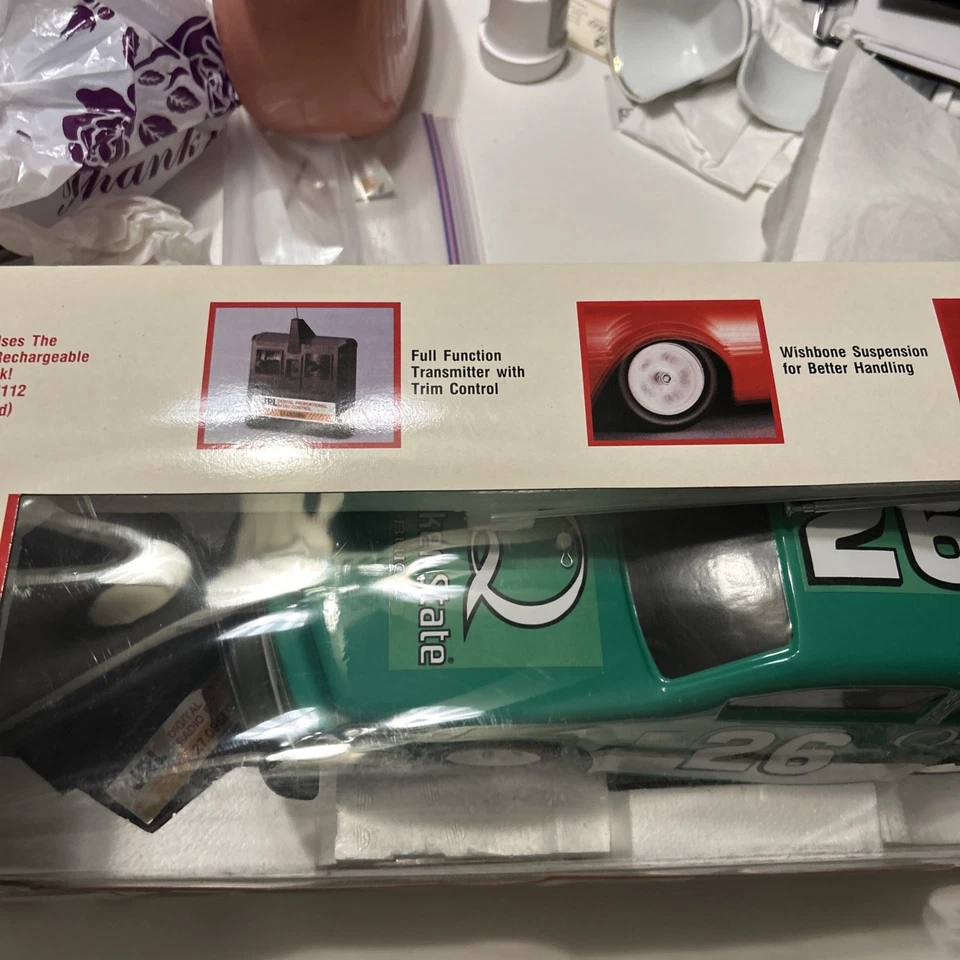 Vintage QUAKER STATE Remote Controlled NASCAR #26 Stock Car JRL 1988 BNIB - Image 3 of 4