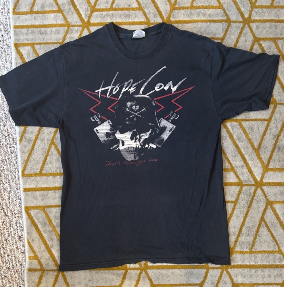 The Hope Conspiracy T-Shirt Size Medium ONE OWNER - Smoke Free Home