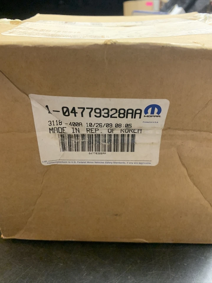 Cubo de rolamento de roda traseira Charger/Magnum/Chrysler 300 Mopar 04779328AA novo na caixa original - Imagem 2 de 4