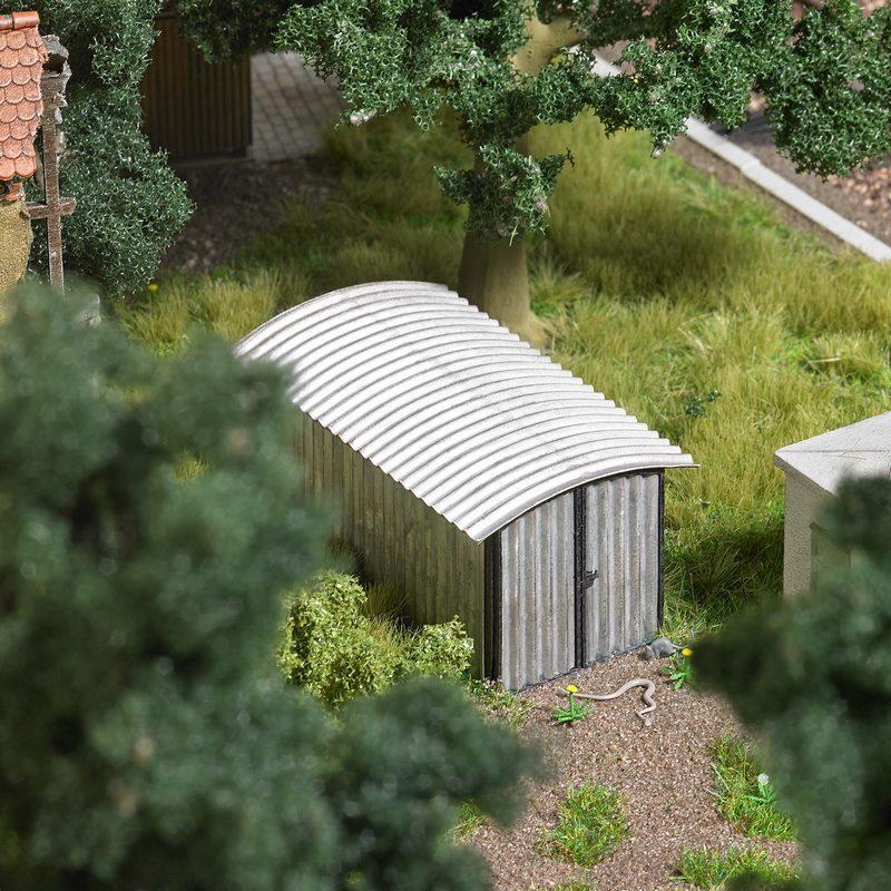 Busch 1592 HO Corrugated metal garage