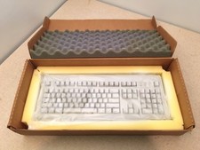 NEW Vintage Apple Design M2980 Mac Desktop Computer Keyboard 922-2832