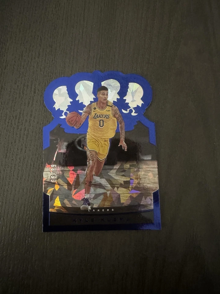 2020-21 Crown Royale Die-Cut Blue Cracked Ice Prizm Parallel /99 #29 KYLE KUZMA - Image 2 of 4