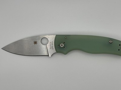 Spyderco Shaman M390 C229 Jade Green Folding Knives FACTORY SECOND NEW