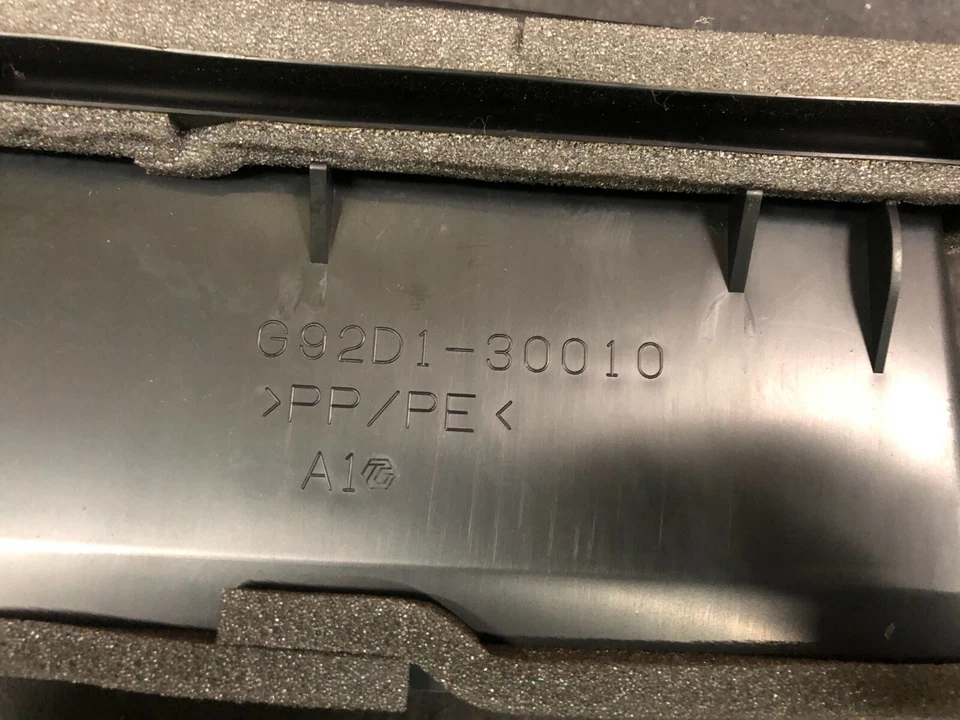 Conducto de aire de admisión de batería híbrida G92D1-30010 para Lexus Gs450h 3.5l-v6 2006-2012 Foto 2 de 2