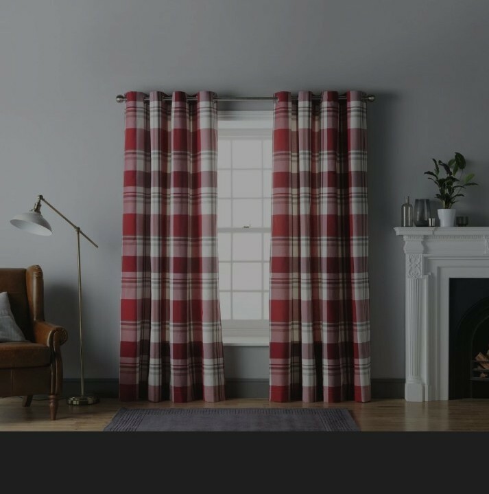 TARTAN Eyelet Curtain 168x183cm Red Cream SAINSBURY winter eBay