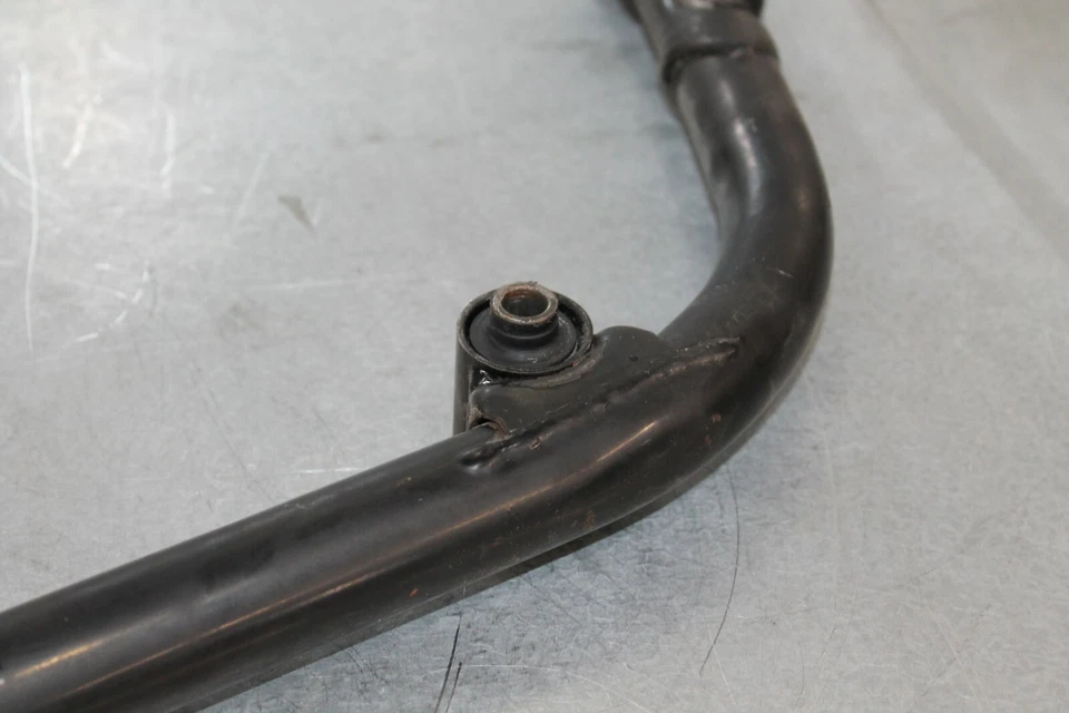 De colección Bonito Usado OEM 1981 Honda CB900 F CB 900 Marco Inferior Riel Marco Soporte Foto 3 de 4