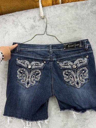 LA Idol USA Jean Shorts Raw Hem Embellished Studded Medium Wash Denim Women’s 13 - Picture 10 of 12