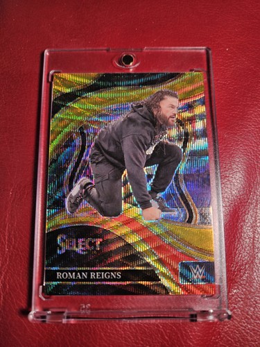Roman Reigns [Gold Prizm] #241 2024 Panini Select WWE card