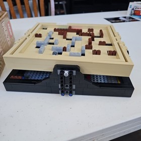 LEGO Ideas: Maze (21305) Complete With Manual - pre-owned