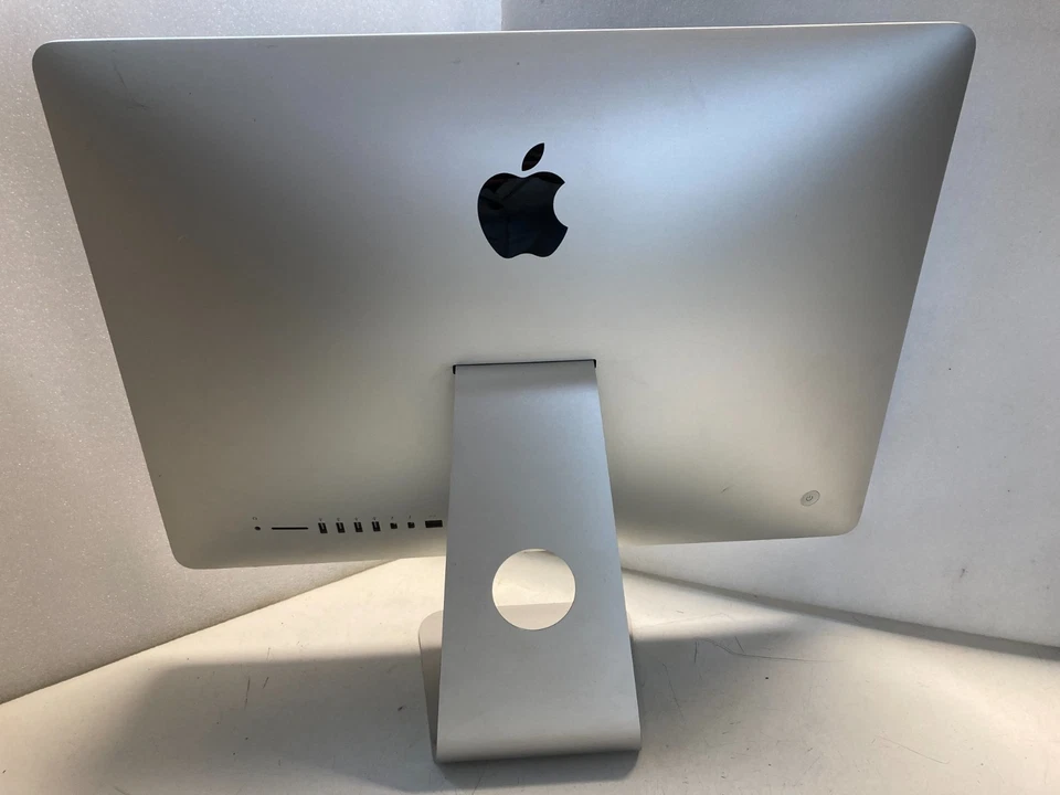 Apple IMac 21" 2015 - HDD 1TB/Ram 8GB - Senza tastiera, mouse e acces. - Immagine 2 di 4