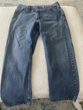 Mens Levi’s Blue Jeans Relaxed Fit  Size 36x32 EM99