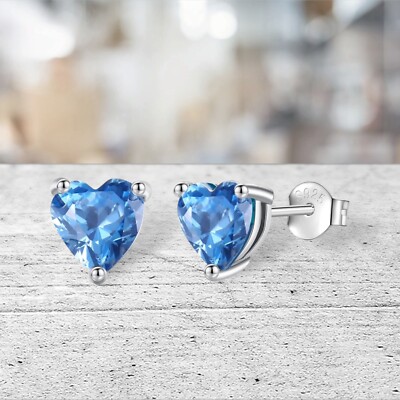 5 mm Herz echter Blautopas Ohrstecker in Sterlingsilber - stabiles Korbset