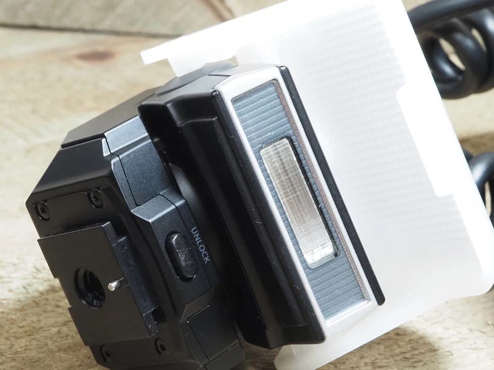 OLYMPUS STF-8 Macro Flash for Macro Lens MINT CONDITION W/CASE 46mm + 62mm RINGS - Image 3 of 4