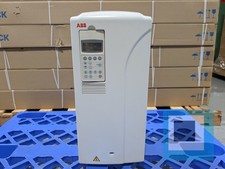 ABB ACS800-U1-0060-7 3~ 525...690 V ACS880 Series AC Drive 51 A / 52 A
