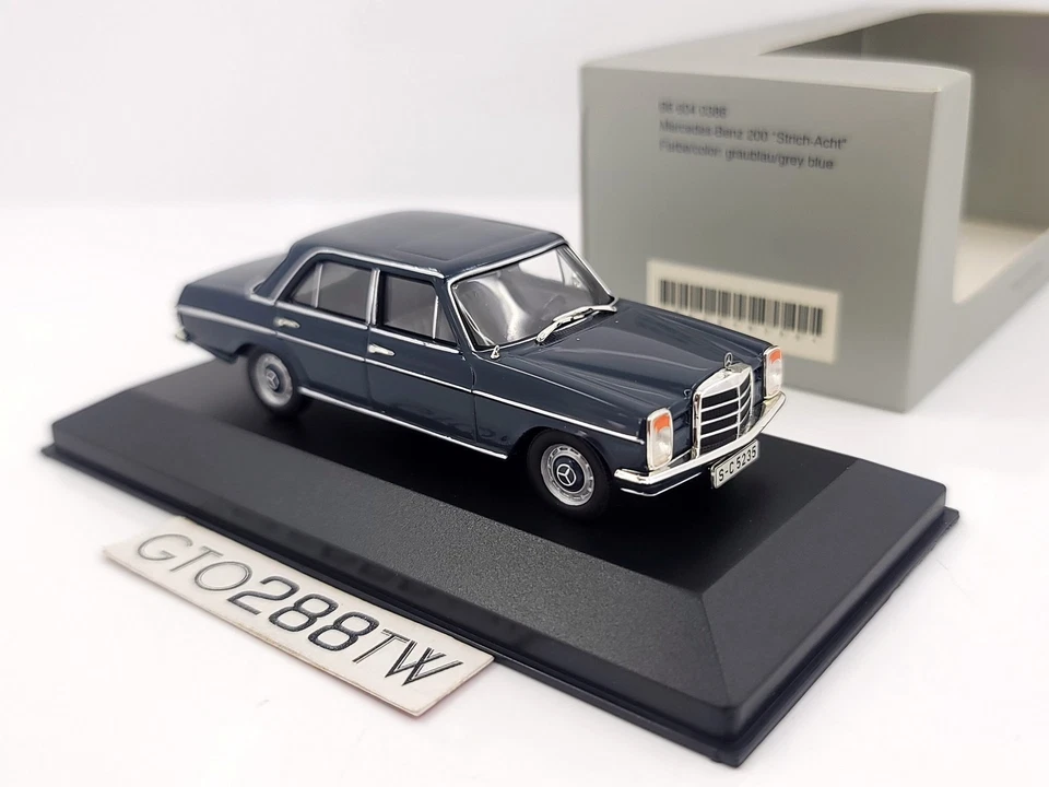 Dealer 1:43 Mercedes-Benz 200/8 Strich-Acht 1968(W115) Grey Blue - by Minichamps - Image 2 of 4