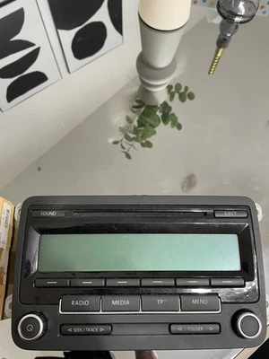 Volkswagen 5M0035186J Radio/Lecteur CD - Noir - Photo 1/2