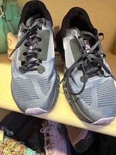 On Gray/Black Low Top Lace-Up Athletic Sneake...