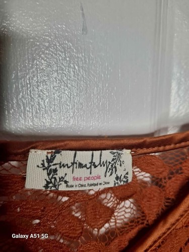 Intimately Free People Lace Crop Top Size Large - Picture 6 of 7