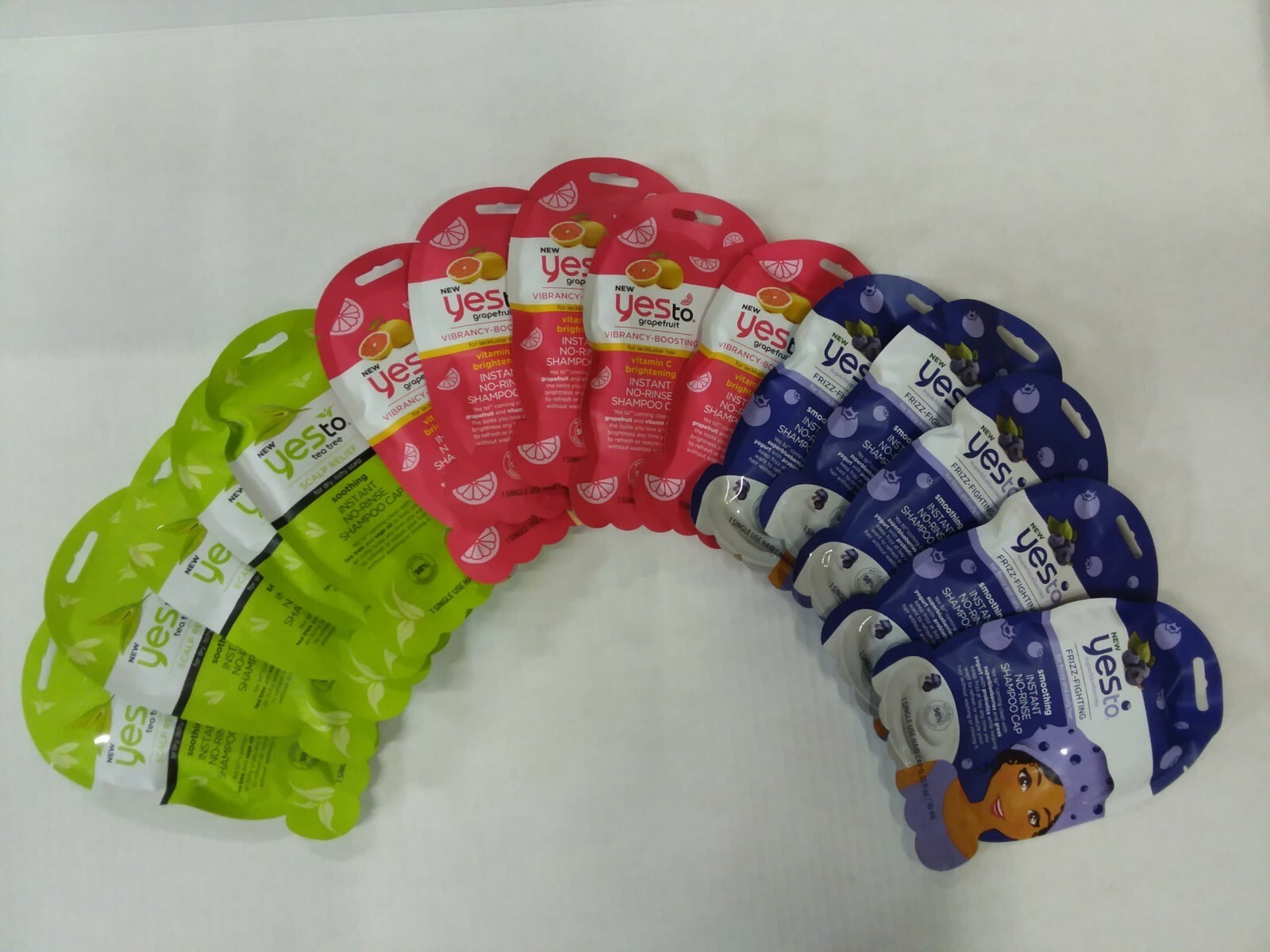 LOT OF 200 Yes to No-Rinse Shampoo Cap - Assorted