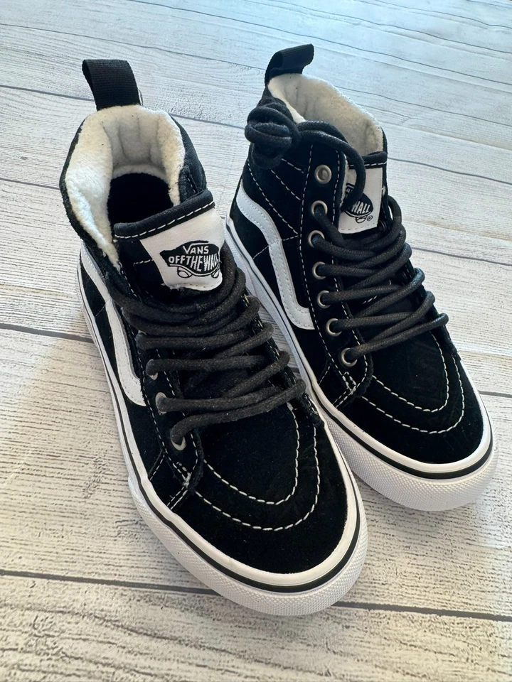 Vans Sneakers Boy's 13 New MTE Sk8-Hi Black/White Hiking Casual Everyday Shoes - Image 2 of 4