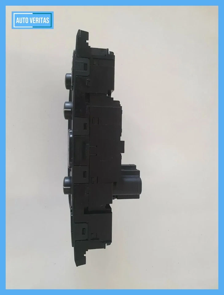 Original air conditioner / control unit Volvo V70/2, V70 II, XC70, S60 8691876 - Image 2 of 4