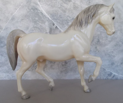 1988 Breyer Enchanted Doll House Family Arabian Stallion FAS Glossy Alabaster  B