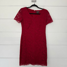 Lauren Ralph Lauren Women’s 4P Red Lace Vneck Short Sleeve Dress