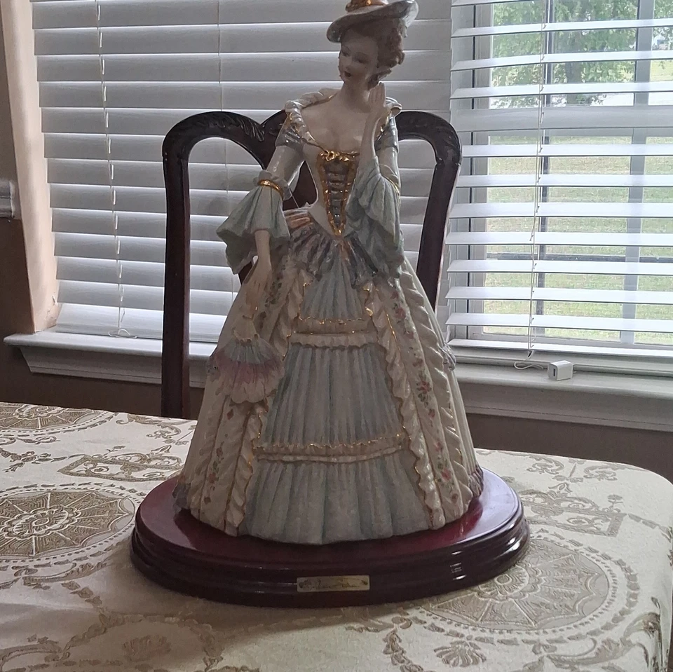 Vittorio Sabadin Victorian Lady Porcelain Figurine Hand Painted Flower - Image 4 of 4