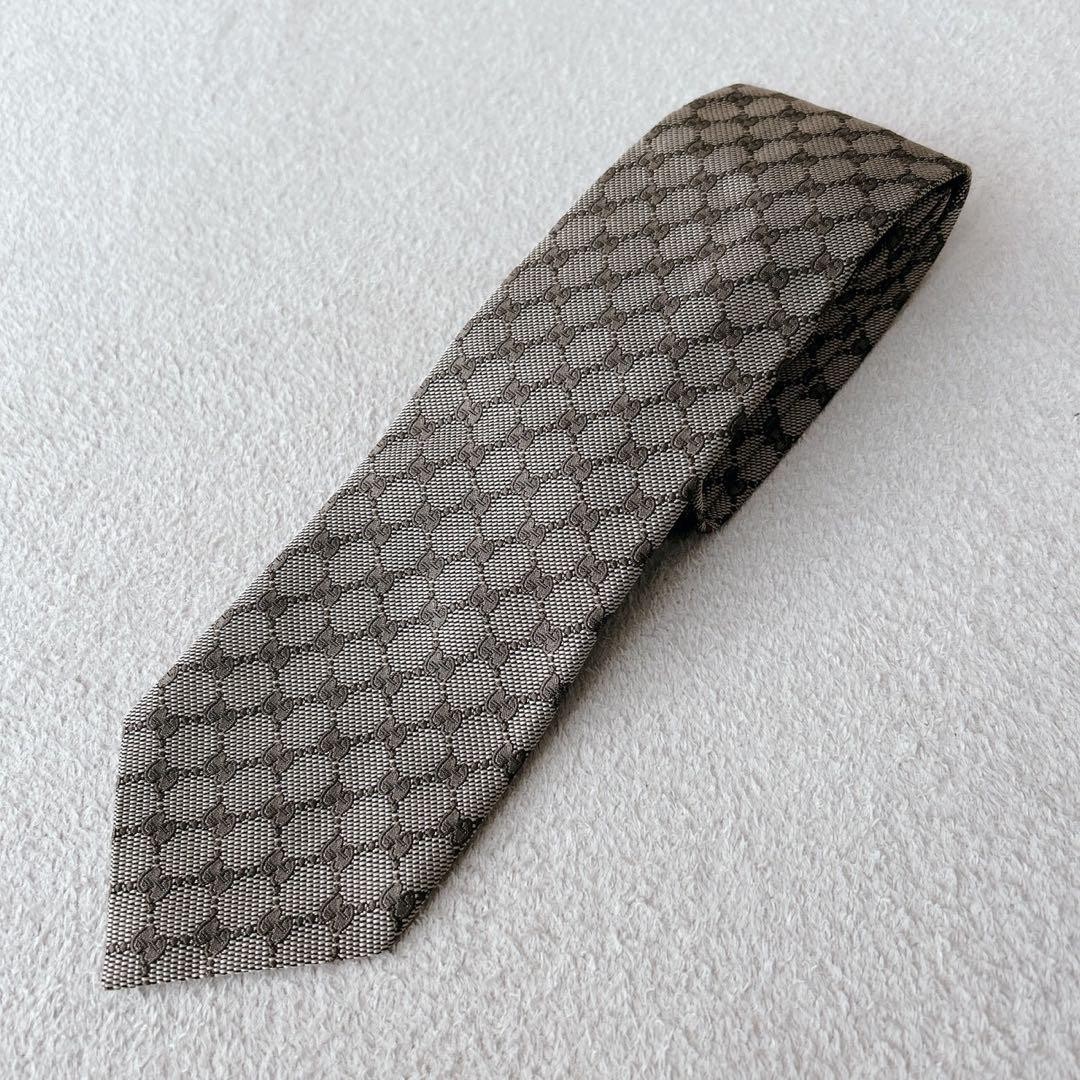 Excellent condition GUCCI GG pattern bee Shelley … - image 3