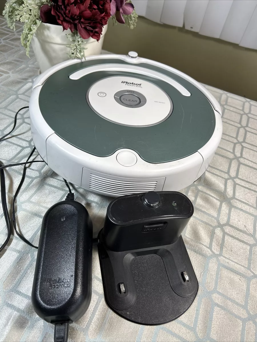 Irobot Roomba Model 527 Dirt Detect White & Gray Vacuum Cleaner