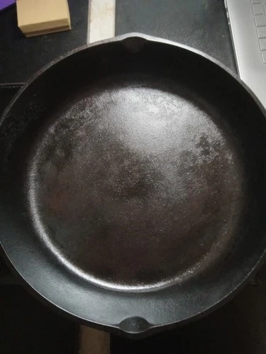 BSR Red Mountain Series (No. 8) Cast Iron Skillet