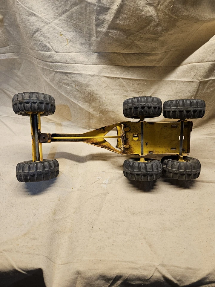 Tonka Road Grader! Parts Or Restore! Vintage 1970s LOTS of Parts ! - Image 4 of 4