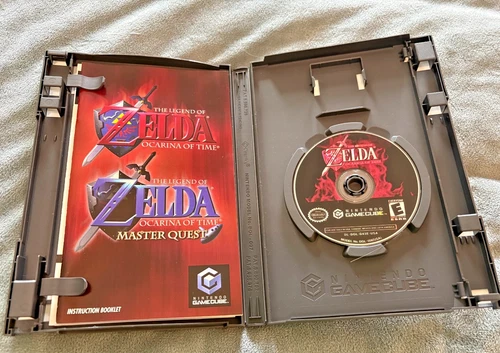 THE LEGEND OF ZELDA: OCARINA OF TIME & MASTER QUEST Nintendo GameCube CIB CLEAN!