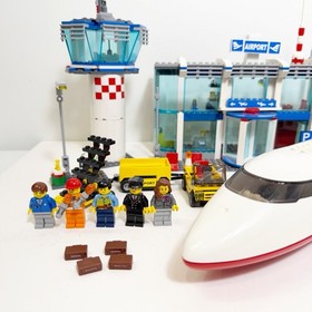 LEGO City Airport Set 3182 Airplane Jet Plane Terminal Control Tower
