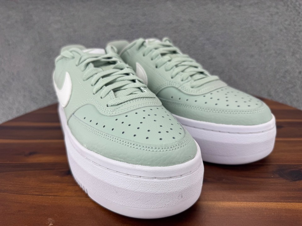 Nike Women's Court Vision Alta LTR Sneaker Size 11 DM0113 003 Mint