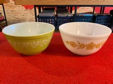 Pyrex 402 Nesting Bowl, price is for one bowl