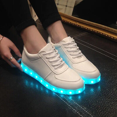 MARKENLOS Neu LED Farbwechsel Schuhe Sneaker Leuchtende Turnschuhe Blinkschuhe DE OL
