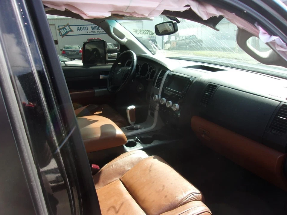 Used Transfer Case Control Module fits: 2008 Toyota Tundra Transfer Case RH dash - Image 3 of 4