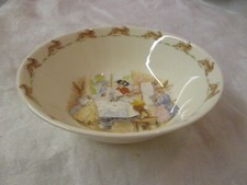 Vintage England Royal Doulton 6" coupe Cereal Bowl Bunnykins Washing at Sink