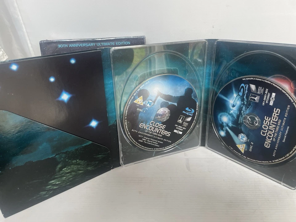 Close Encounters 30th Anniversary Ultimate BLU RAY COMPLETE  WITH BOOK & POSTER - Image 2 of 4