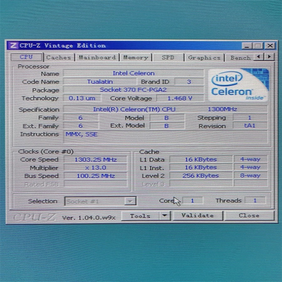 Intel Tualatin Celeron 1300MHz CPU SL5VR RK80530RY013256 256KB 100MHz 1.3GHz - Image 3 of 3