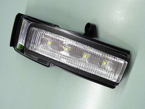 2015-2018 Ford F150 Left Turn Signal with 4-LED Spotlight for Driver Side Mirror
