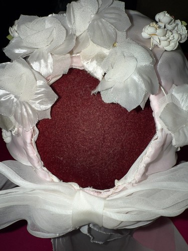 Ancienne coiffe de mariée fleurs tissus et ruban - Picture 8 of 10