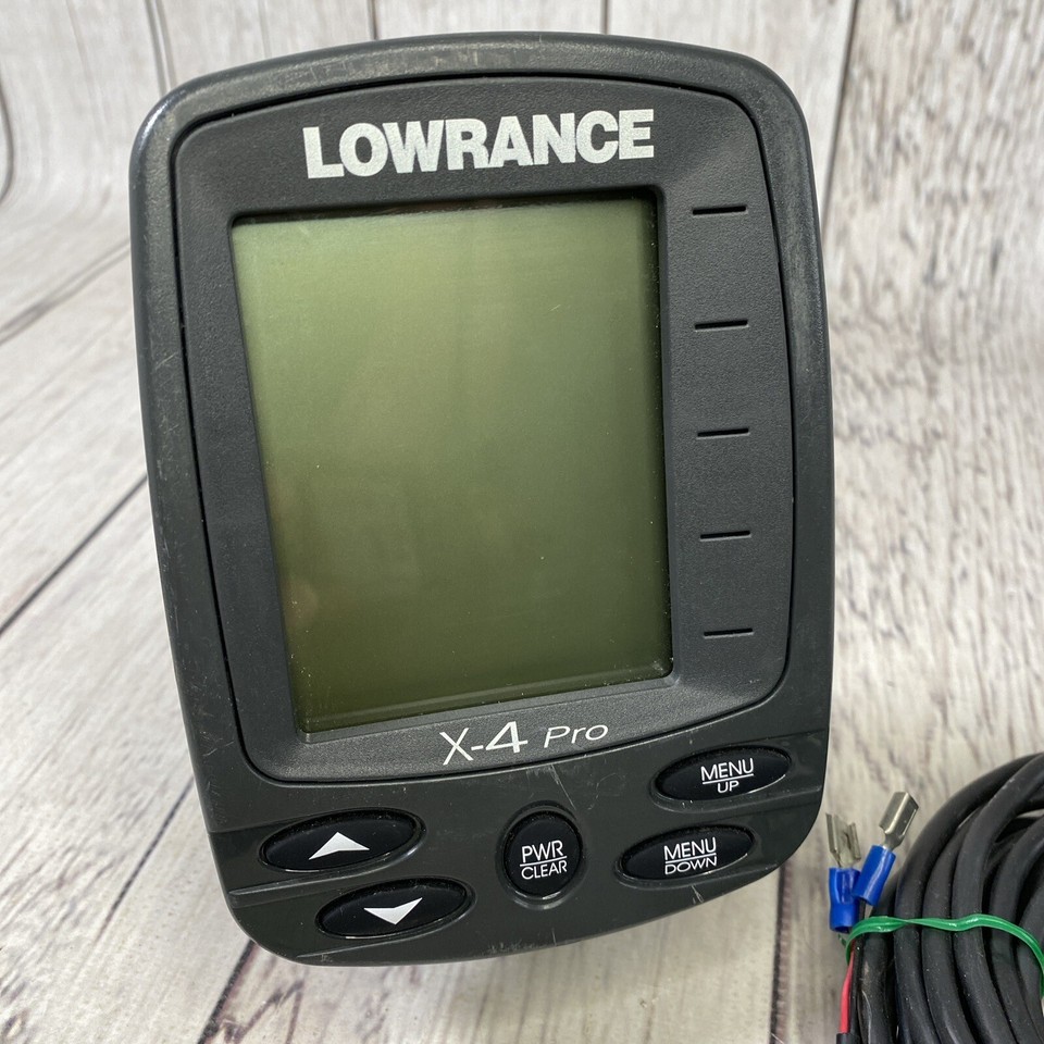 Lowrance X4 Pro Fish Finder w/ Skimmer Wide Angle Transducer HSTWSU