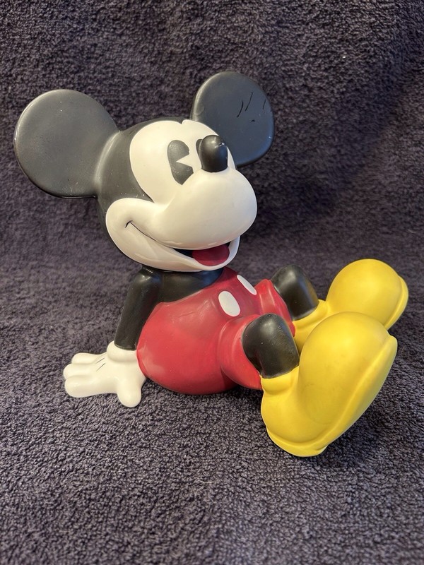 Mickey Mouse Ceramic Bank ￼