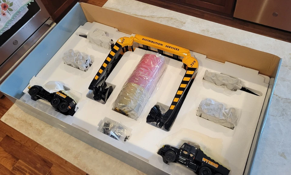 Corgi Heavy Haulage  18003 Wynns Scammell Contractor X2 Nicolas Girder Trailer - Image 3 of 4