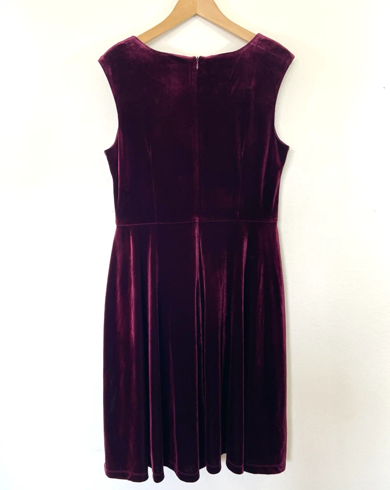 London Times Womens Velvet Dress Size 12 Wine Burgundy Cocktail Holliday Event  - Image 4 of 4